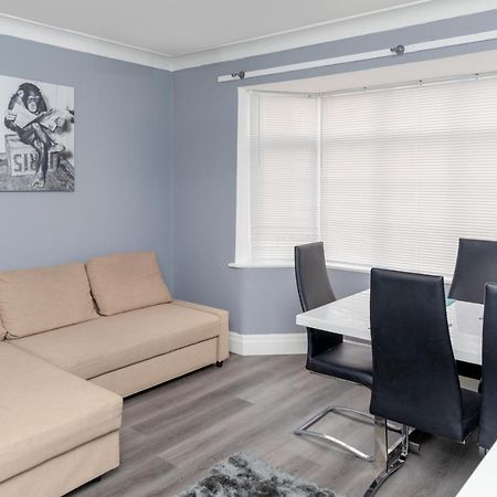 Leeds City Centre Spacious House Free Parking And Wi-Fi ภายนอก รูปภาพ