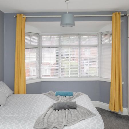 Leeds City Centre Spacious House Free Parking And Wi-Fi ภายนอก รูปภาพ