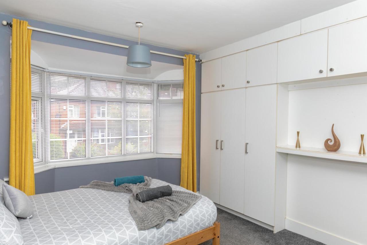 Leeds City Centre Spacious House Free Parking And Wi-Fi ภายนอก รูปภาพ