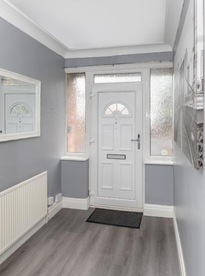 Leeds City Centre Spacious House Free Parking And Wi-Fi ภายนอก รูปภาพ