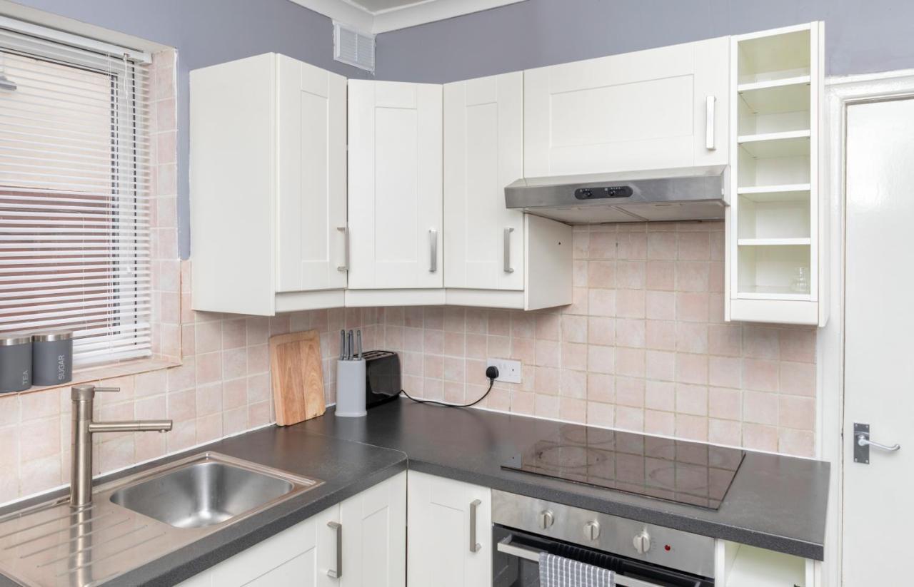 Leeds City Centre Spacious House Free Parking And Wi-Fi ภายนอก รูปภาพ