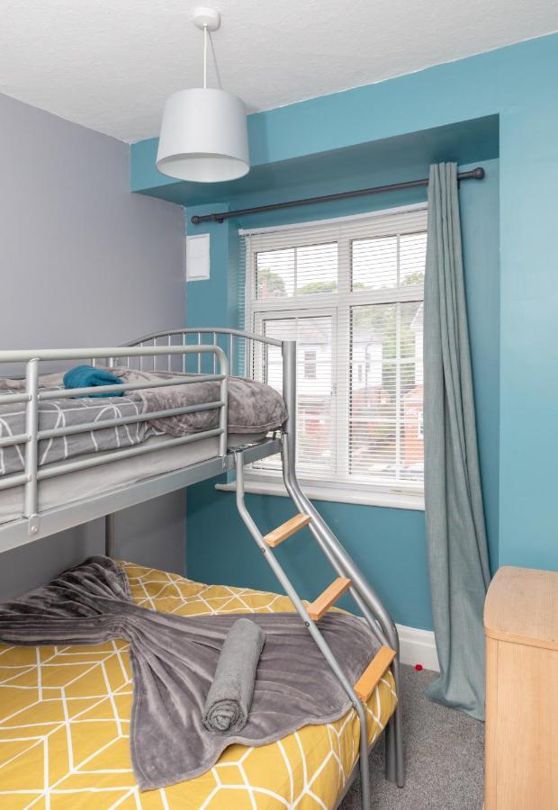 Leeds City Centre Spacious House Free Parking And Wi-Fi ภายนอก รูปภาพ